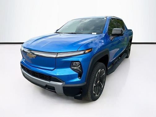 2025 Chevrolet Silverado EV LT