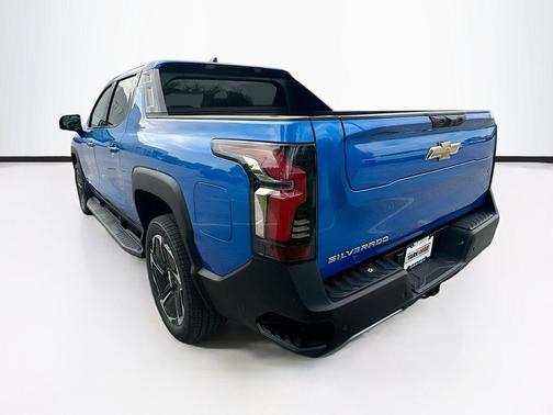 2025 Chevrolet Silverado EV LT