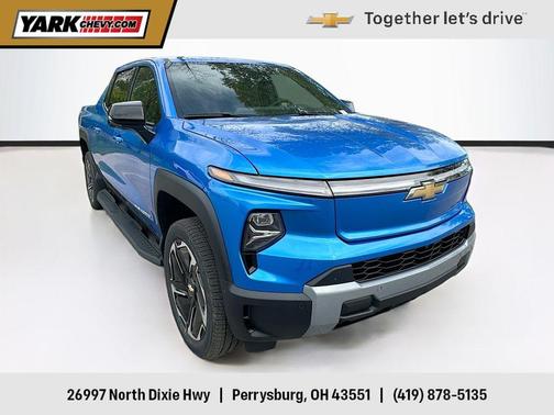 2025 Chevrolet Silverado EV LT