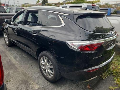2022 Buick Enclave Essence