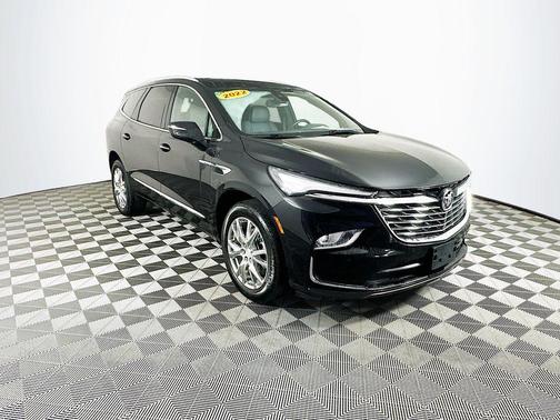 2022 Buick Enclave Essence