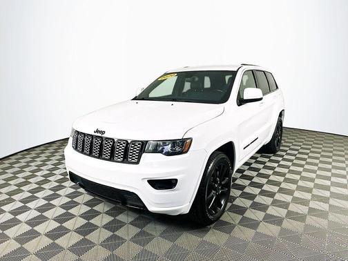 2020 Jeep Grand Cherokee Altitude