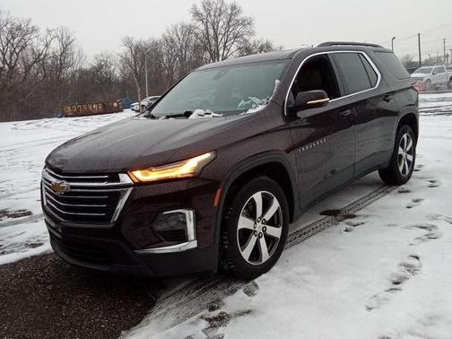 2023 Chevrolet Traverse LT Leather