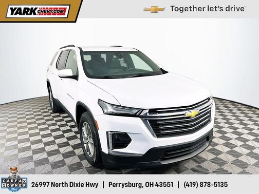 2023 Chevrolet Traverse LT Cloth