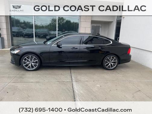 2019 Volvo S90 T5 Momentum