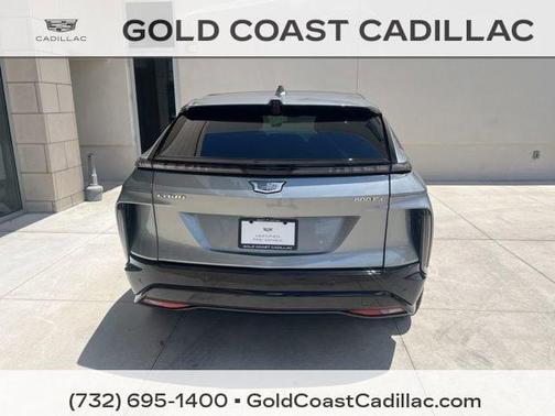 Argent Silver Metallic 2024 Cadillac LYRIQ Sport