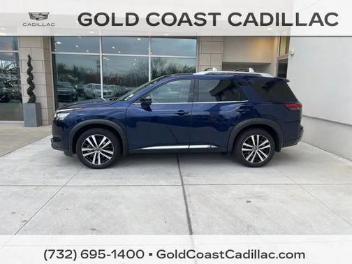 2023 Nissan Pathfinder Platinum 4WD