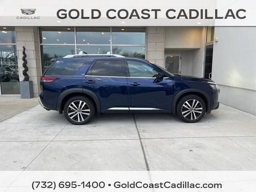 2023 Nissan Pathfinder Platinum 4WD