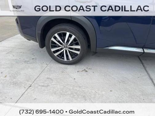 2023 Nissan Pathfinder Platinum 4WD