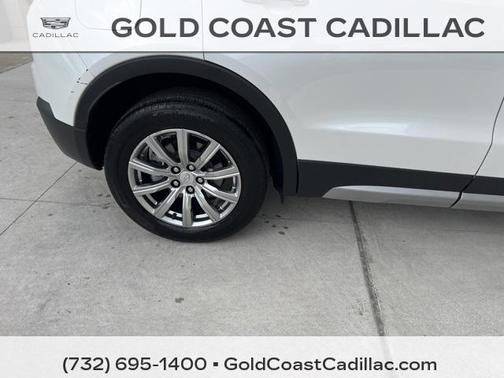2022 Cadillac XT4 Premium Luxury