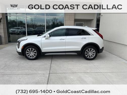 2022 Cadillac XT4 Premium Luxury