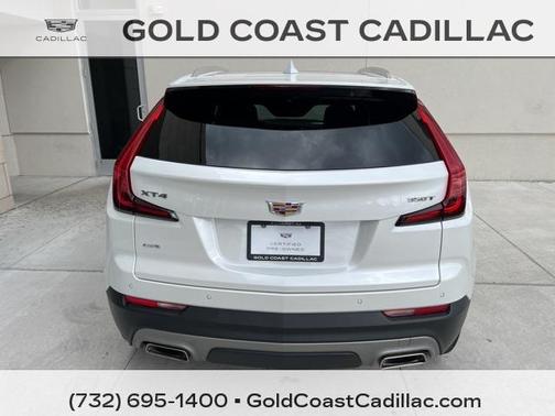 2022 Cadillac XT4 Premium Luxury