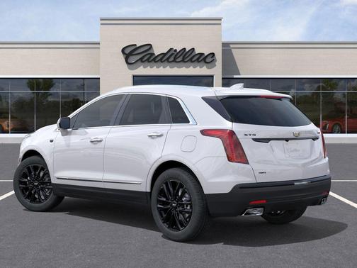 2026 Cadillac XT5 Luxury