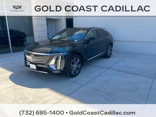 Emerald Lake Metallic 2024 Cadillac LYRIQ Luxury
