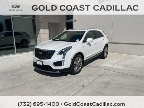Crystal White Tricoat 2024 Cadillac XT5 Premium Luxury