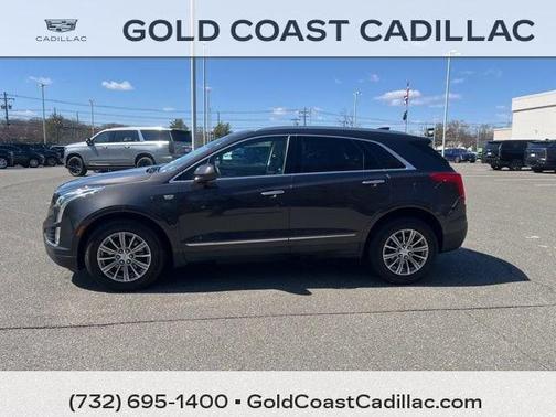 Dark Granite Metallic 2017 Cadillac XT5 Luxury