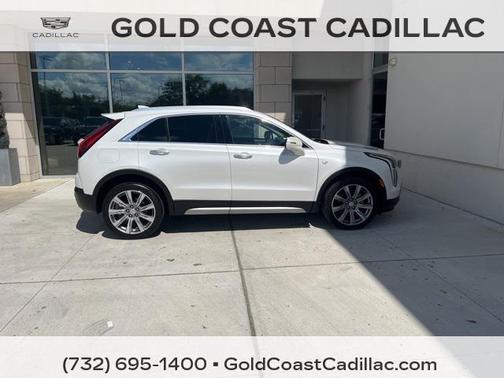 2022 Cadillac XT4 Premium Luxury