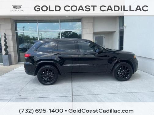 2022 Jeep Grand Cherokee Laredo
