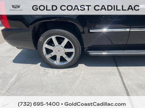 2010 Cadillac Escalade Luxury