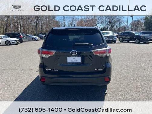 Attitude Black Metallic 2015 Toyota Highlander XLE
