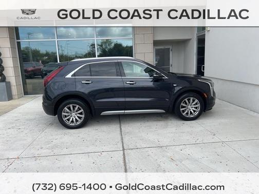 2022 Cadillac XT4 Premium Luxury