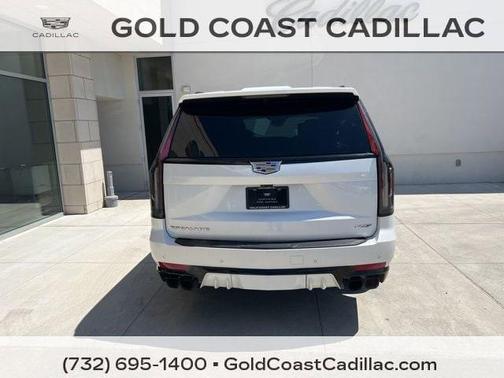 Crystal White Tricoat 2024 Cadillac Escalade ESV V-Series