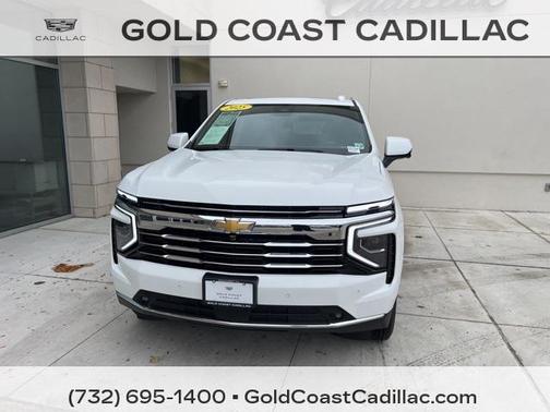 2025 Chevrolet Suburban LT