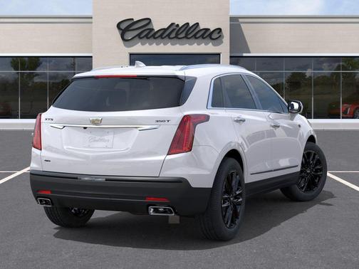 Crystal White Tricoat 2026 Cadillac XT5 Luxury