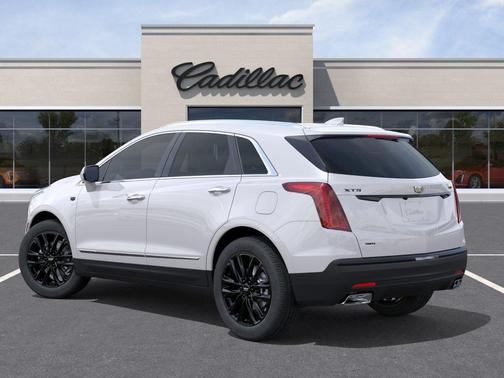 Crystal White Tricoat 2026 Cadillac XT5 Luxury