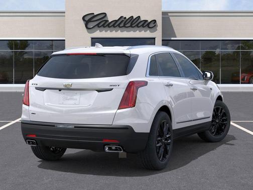 Crystal White Tricoat 2026 Cadillac XT5 Luxury