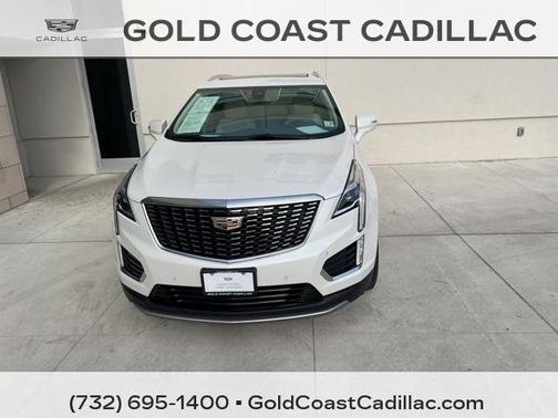 2022 Cadillac XT5 Premium Luxury