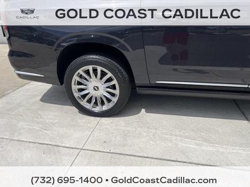 2022 Cadillac Escalade ESV Premium Luxury