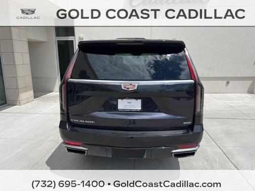2022 Cadillac Escalade ESV Premium Luxury