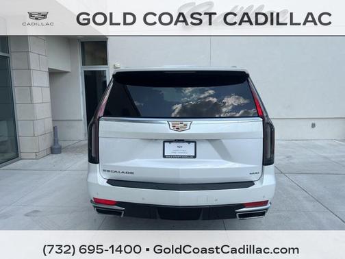 2022 Cadillac Escalade ESV Premium Luxury