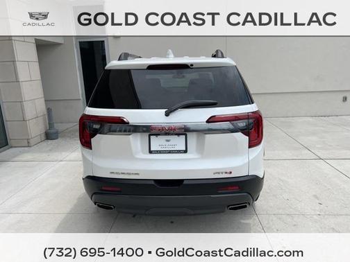 2023 GMC Acadia AWD AT4