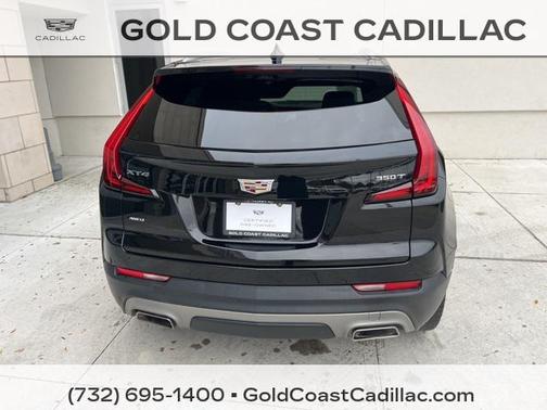 2022 Cadillac XT4 Premium Luxury
