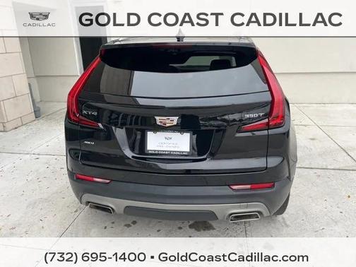 2022 Cadillac XT4 Premium Luxury