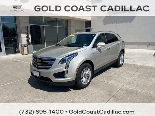 Silver Coast Metallic 2017 Cadillac XT5 Base