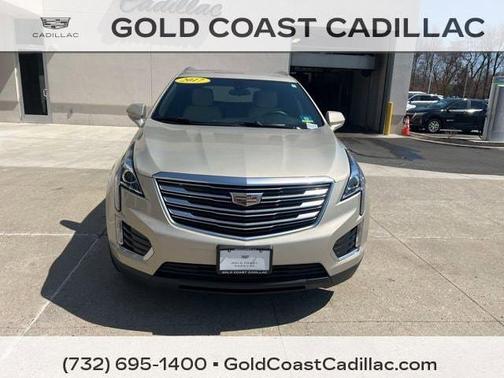 Silver Coast Metallic 2017 Cadillac XT5 Base