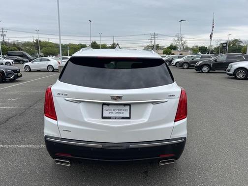 Crystal White Tricoat 2019 Cadillac XT5 Luxury