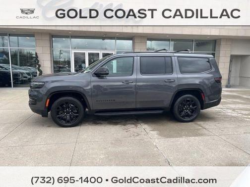 Baltic Gray Metallic Clearcoat 2023 Jeep Wagoneer Series II Carbide 4x4