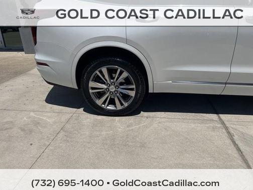 Crystal White Tricoat 2024 Cadillac XT6 Premium Luxury AWD