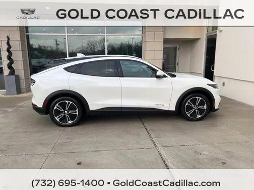 2022 Ford Mustang Mach-E Select