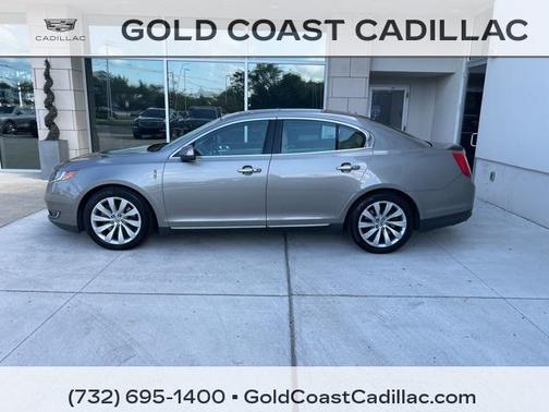 2015 Lincoln MKS Base
