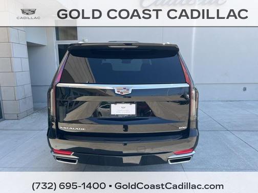 2022 Cadillac Escalade Luxury