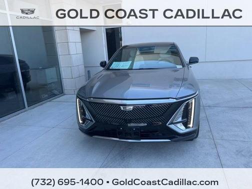 Argent Silver Metallic 2024 Cadillac LYRIQ Luxury