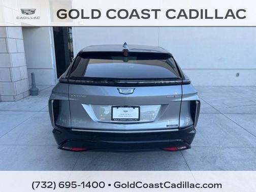 Argent Silver Metallic 2024 Cadillac LYRIQ Luxury