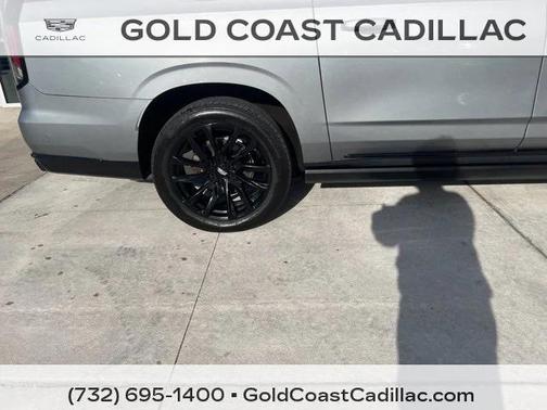 2023 Cadillac Escalade ESV Sport Platinum