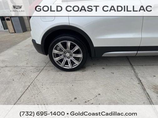 Crystal White Tricoat 2022 Cadillac XT4 Premium Luxury