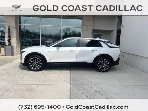 Crystal White Tricoat 2024 Cadillac LYRIQ Sport